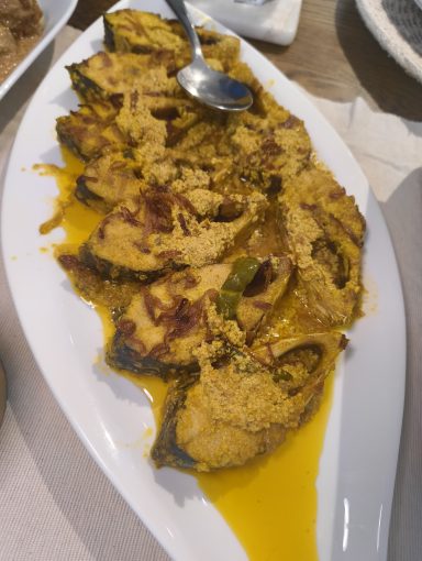 Sorisha Ilish (Senf-Hilsa-Fisch) Sorisha Ilish (Senf-Hilsa-Fisch)
